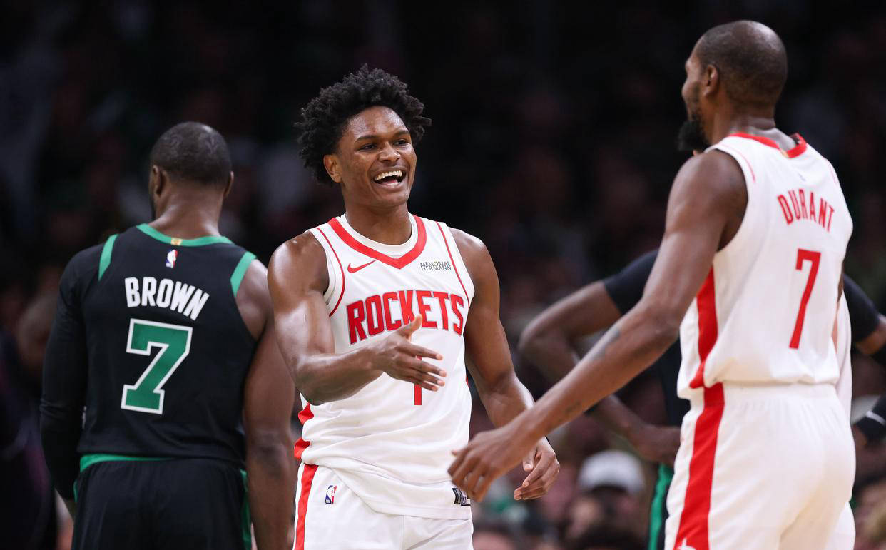 科勒克：很乐意布朗能严格要求我 作为PG在场上我就是教练的延伸（科勒克：我乐于接受布朗的严格要求，身为控卫就是场上教练的延伸）