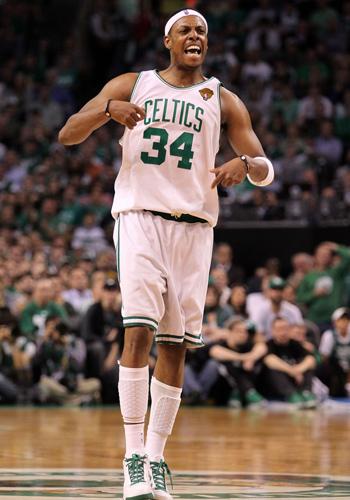 欧冠最新积分榜：拜仁取胜升至第2，利物浦第8，巴萨第14（欧冠积分榜新况：拜仁胜后跃居次席，利物浦第八，巴萨暂列第十四）