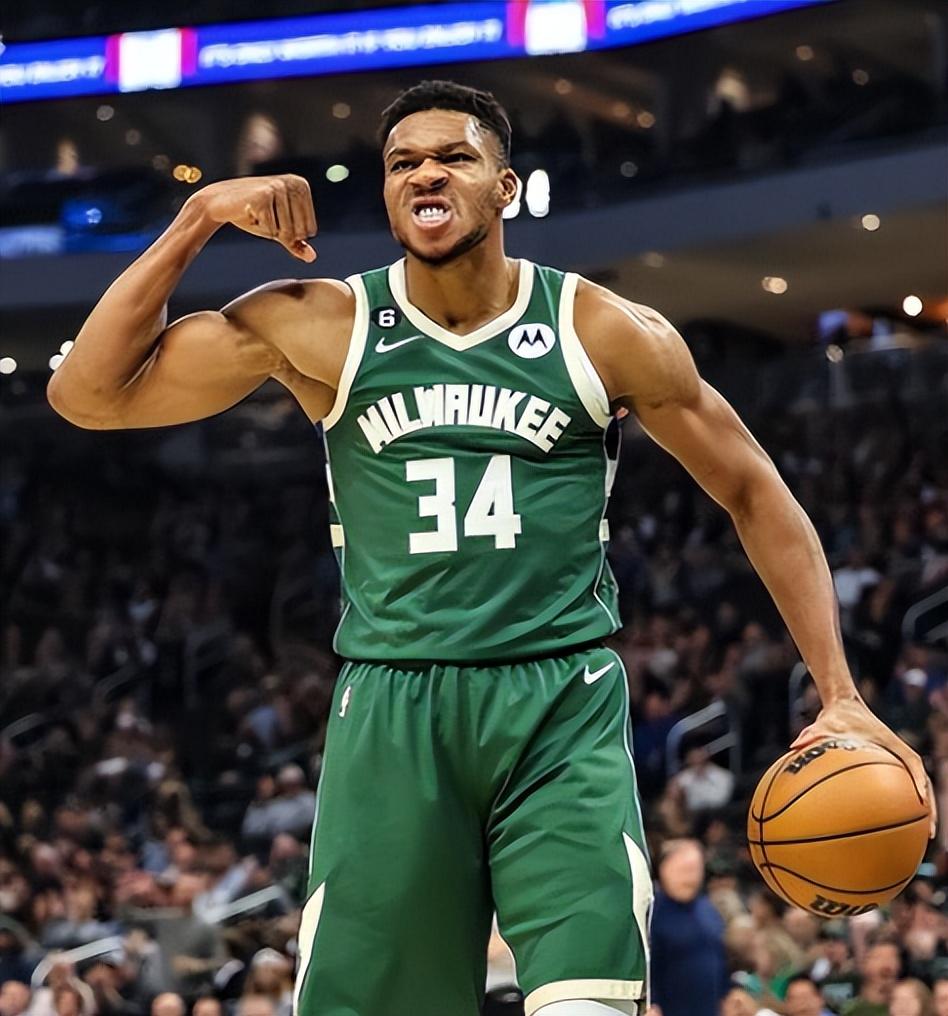 谢泼德：有杜兰特这样的队友告诉你要果断出击 你会打得更加从容（谢泼德：杜兰特鼓励你果断进攻，会让你打得更从容）