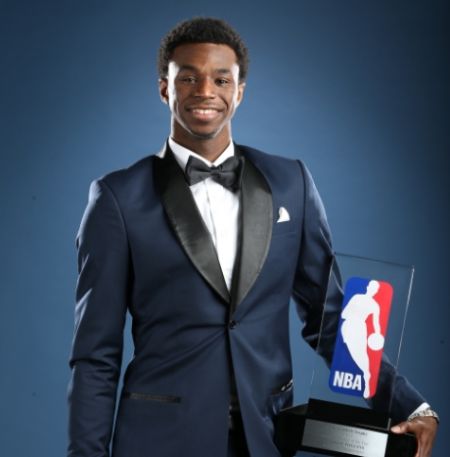 乔治里突外投显神威，76人逆境翻盘关键时刻（乔治里突外投火力全开，76人逆境翻盘的关键时刻）