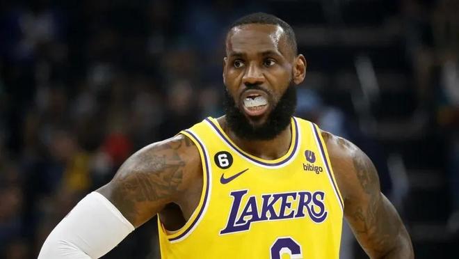 歌手赵传将在辽宁铁人收官战献唱，邀球迷共同见证巅峰时刻（赵传将登场辽宁铁人赛季收官战献唱，邀球迷共赴巅峰时刻）