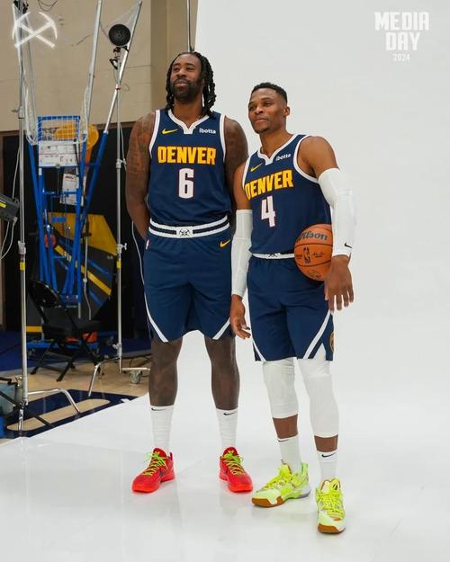 美媒：加兰想重新执掌球队主导权，并不是在米切尔身旁当绿叶（美媒：加兰盼重回球队核心，不愿在米切尔身边当配角）