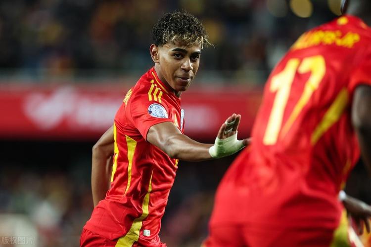 卡斯尔：东契奇是多次入选全明星的球员，不可能完全阻止他（卡斯尔：东契奇多次全明星在身，想彻底限制他不现实）