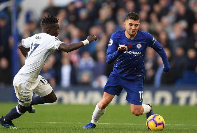 NBA杯焦点战：文班缺阵内线空虚！杨瀚森或有机会大展拳脚（NBA杯焦点对决：文班缺席内线告急，杨瀚森有望大显身手）